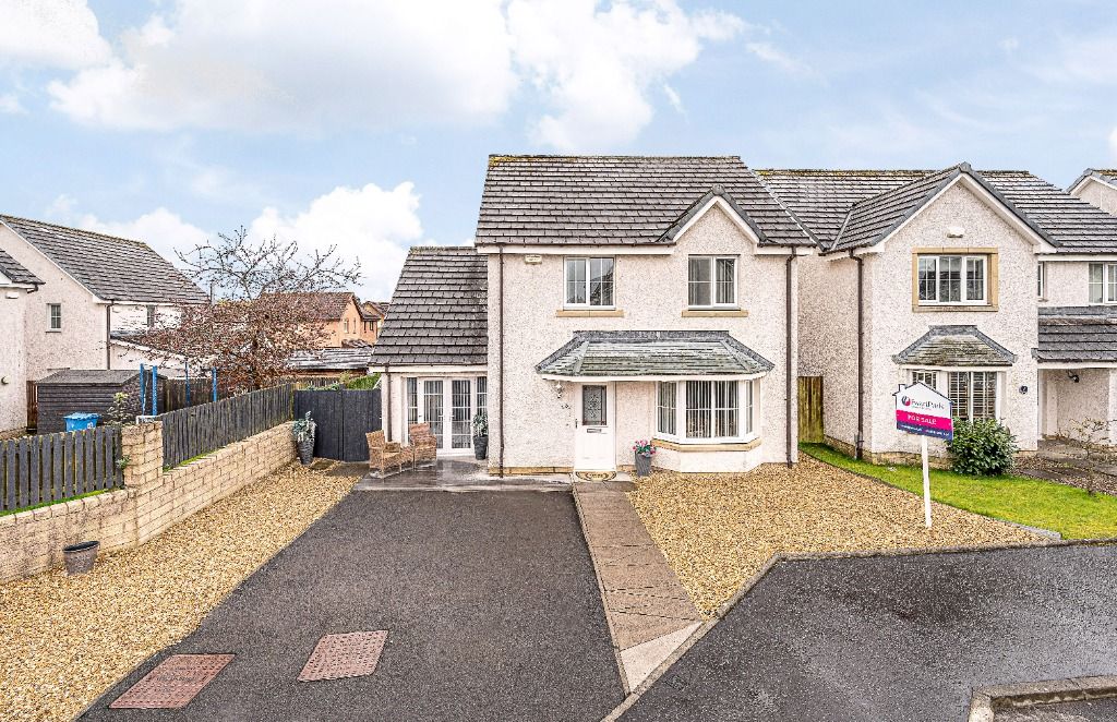 4 bed detached house for sale in Meadowpark Avenue, Bathgate, West