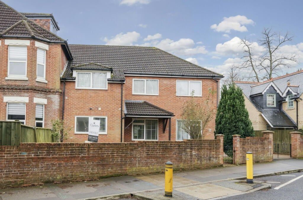 4 bed semidetached house for sale in Brookvale Road, Southampton SO17