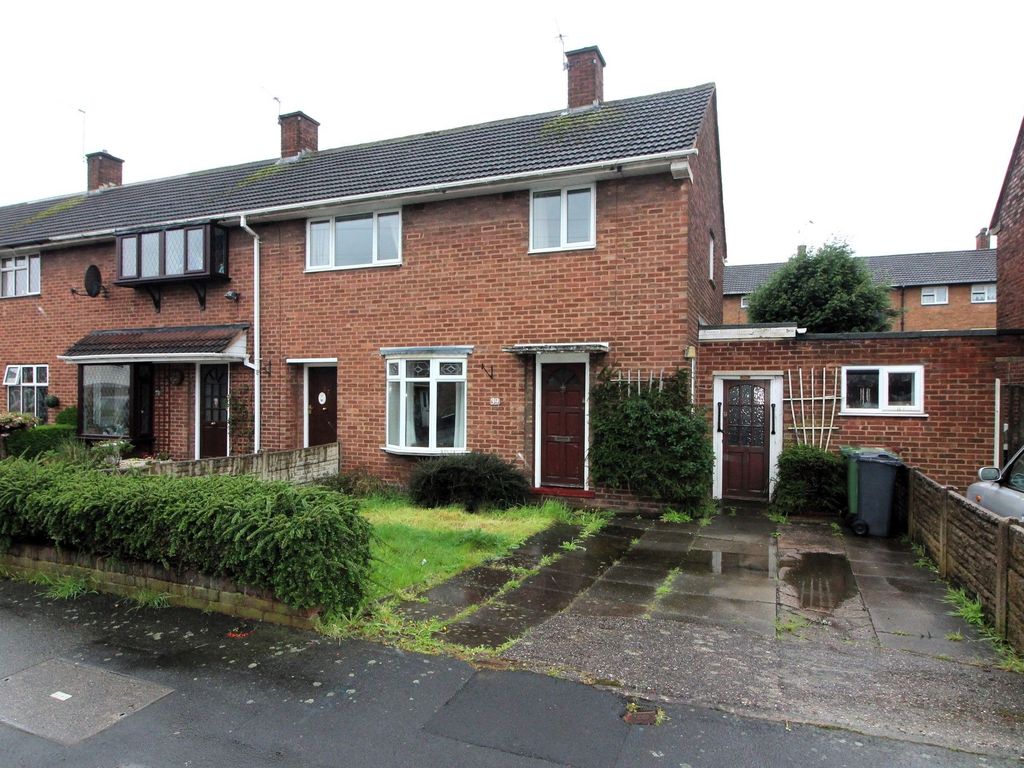 3 bed town house for sale in Lincoln Avenue, Willenhall WV13, £160,000