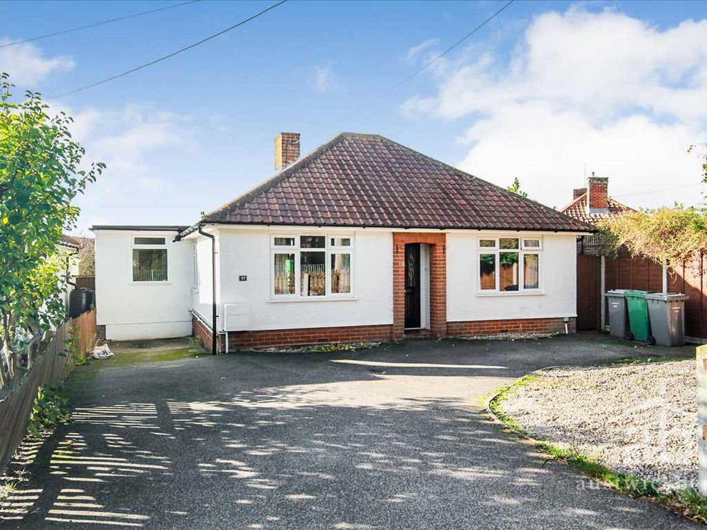 3 bed bungalow for sale in Dobbs Lane, Kesgrave, Ipswich IP5 Zoopla