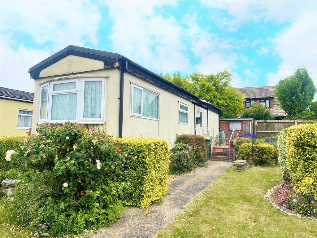 2 bed mobile/park home for sale in Queens Avenue, Tower Park