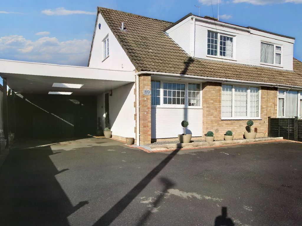 3 bed semidetached house for sale in Bifield Road, Stockwood, Bristol