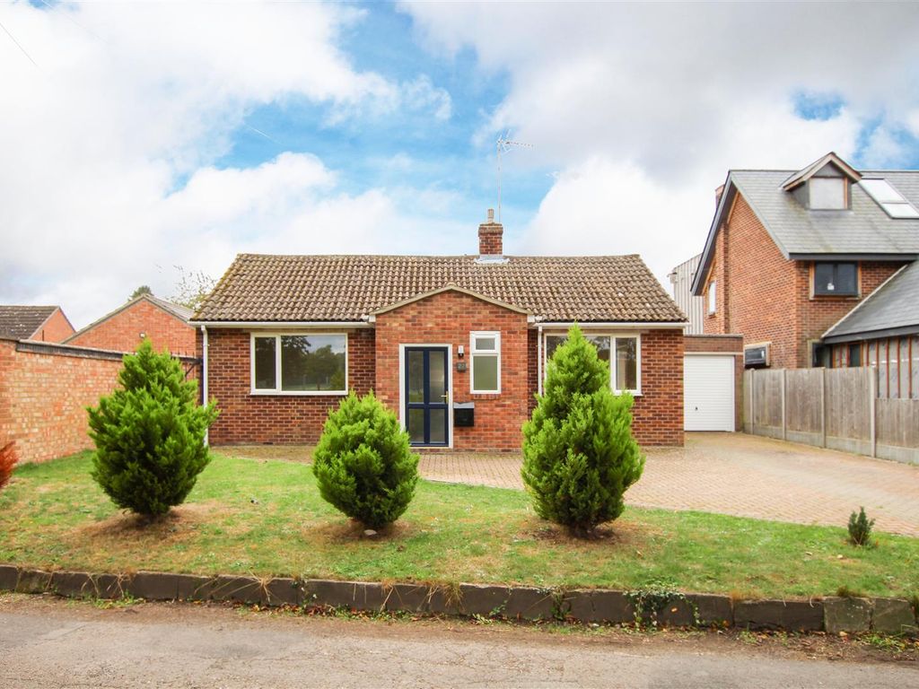 3 bed detached bungalow to rent in Impetts Lane, Fulbourn, Cambridge