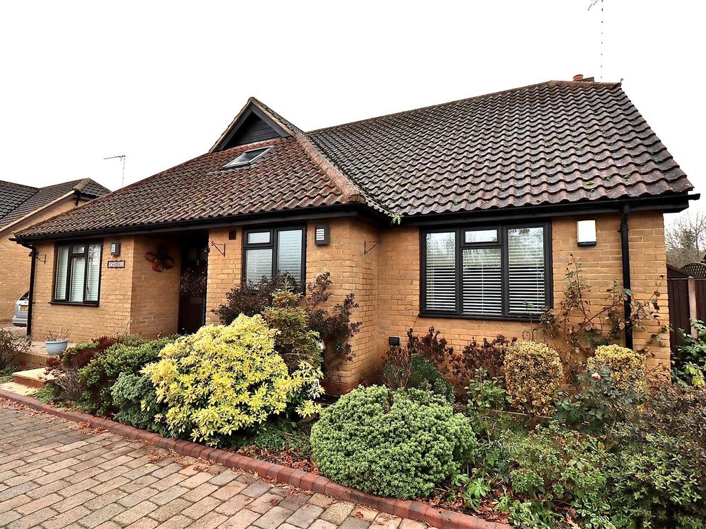 Room to rent in Arrow Yard, Old Nazeing Road, Broxbourne EN10 Zoopla