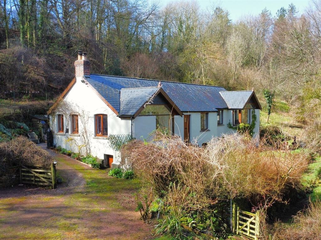 4 bed detached house for sale in Wigpool, Mitcheldean GL17 Zoopla