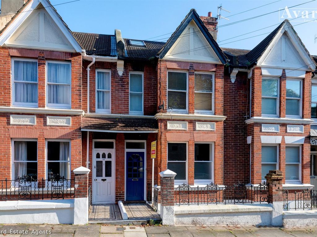 2 bed to rent in Dyke Road Drive, Brighton BN1, £1,500 pcm