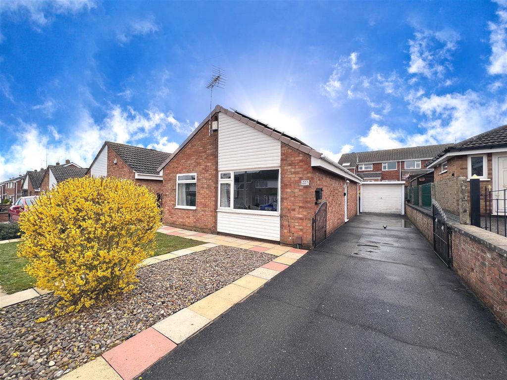 2 bed detached bungalow for sale in Harrowby Lane, Grantham NG31 Zoopla