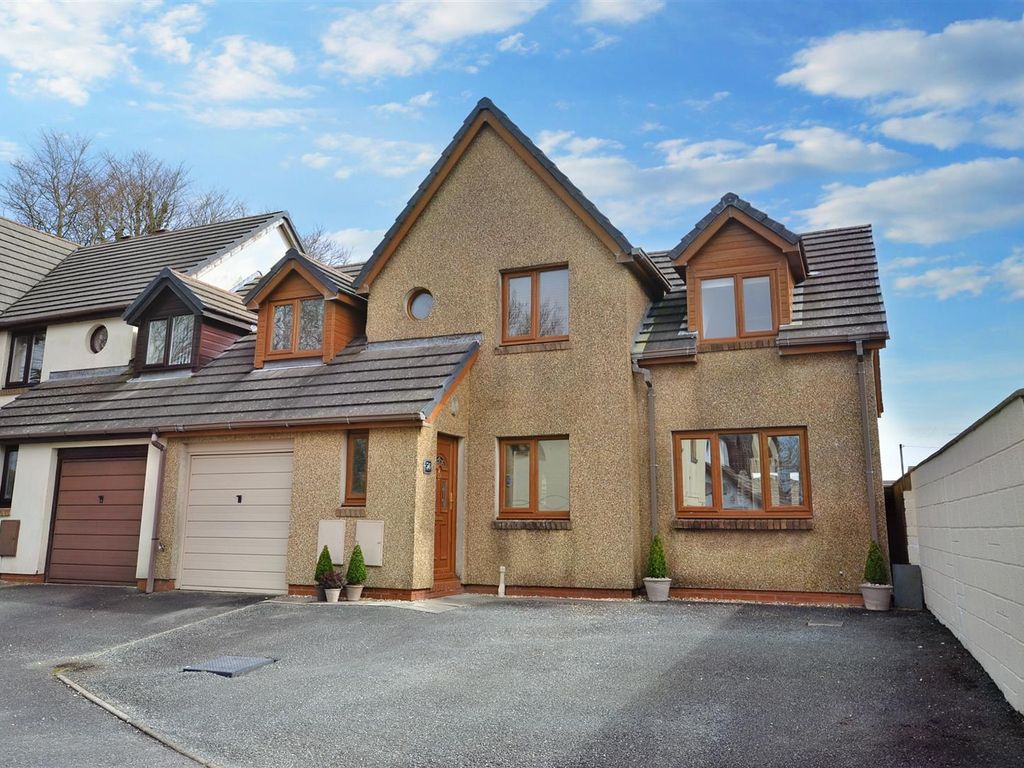 3 bed linkdetached house for sale in Honeyborough Grove, Neyland