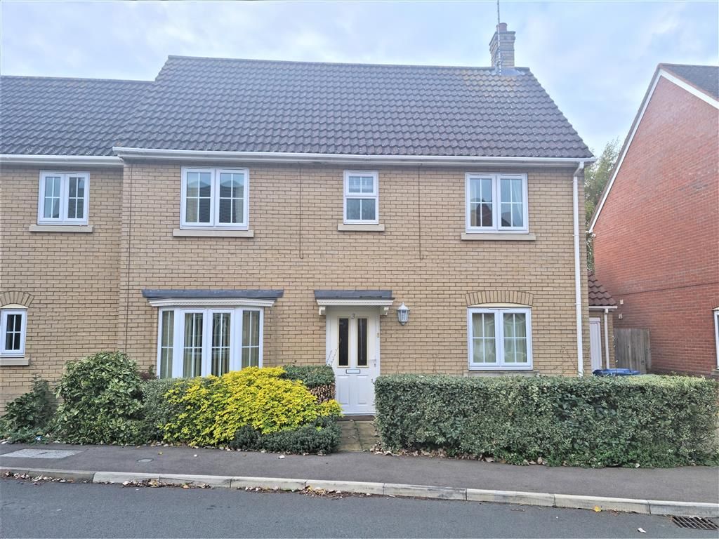 3 bed semidetached house to rent in Sayers Crescent, Wisbech St. Mary