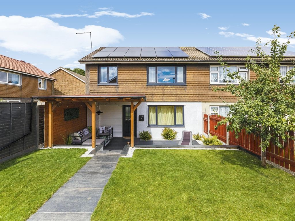 3 bed semidetached house for sale in Kay Crescent, Rawmarsh, Rotherham