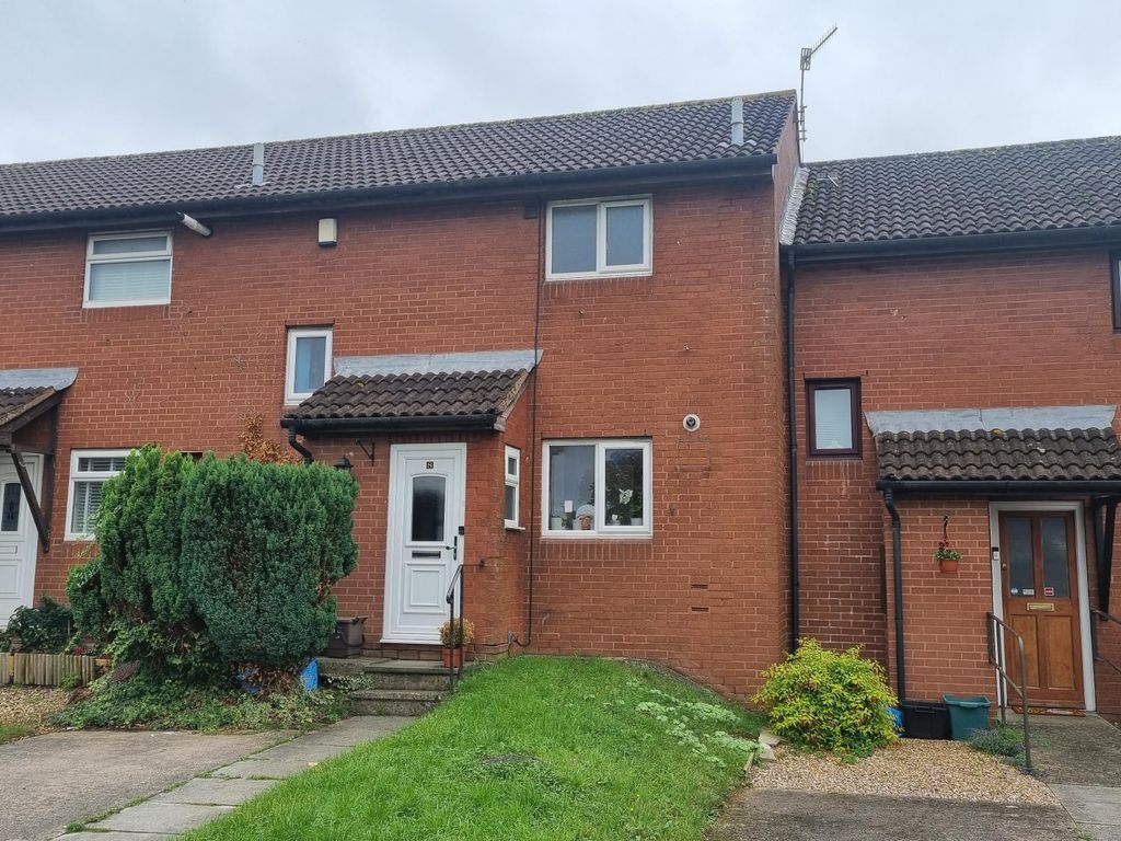 2 bed terraced house to rent in Tarnock Avenue, Bristol BS14, £1,200