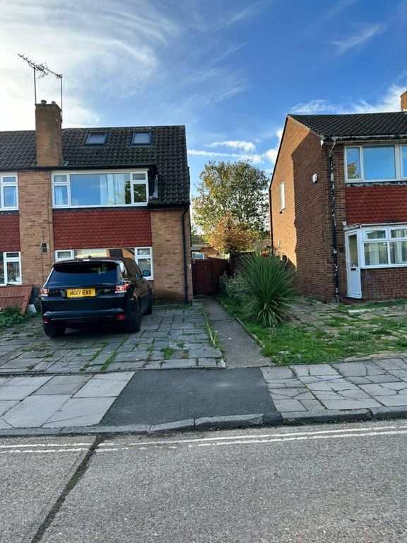 5 bed semidetached house for sale in Ashdale Close, Twickenham TW2, £