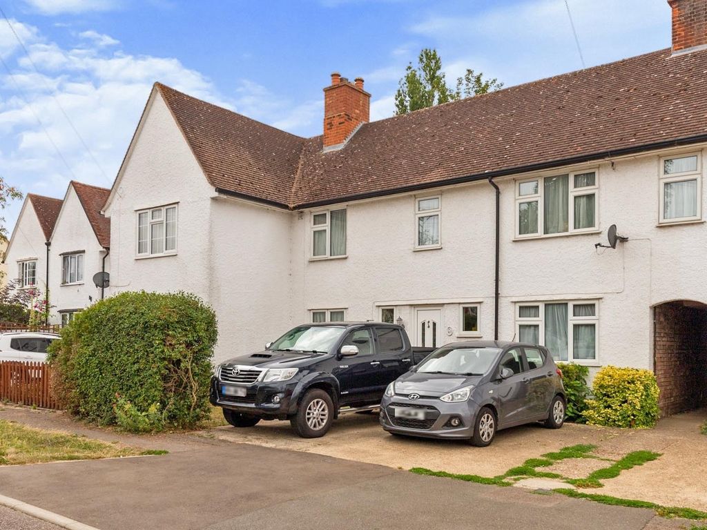 3 bed terraced house for sale in High Avenue, Letchworth Garden City