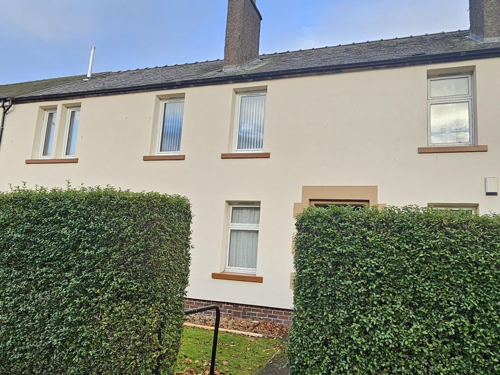 3 bed flat to rent in Kerrsview Terrace, Dundee DD4, £775 pcm Zoopla