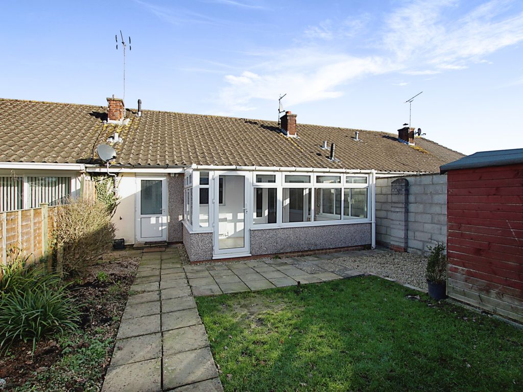 2 bed bungalow for sale in Fairhaven, Yate, Bristol BS37 Zoopla