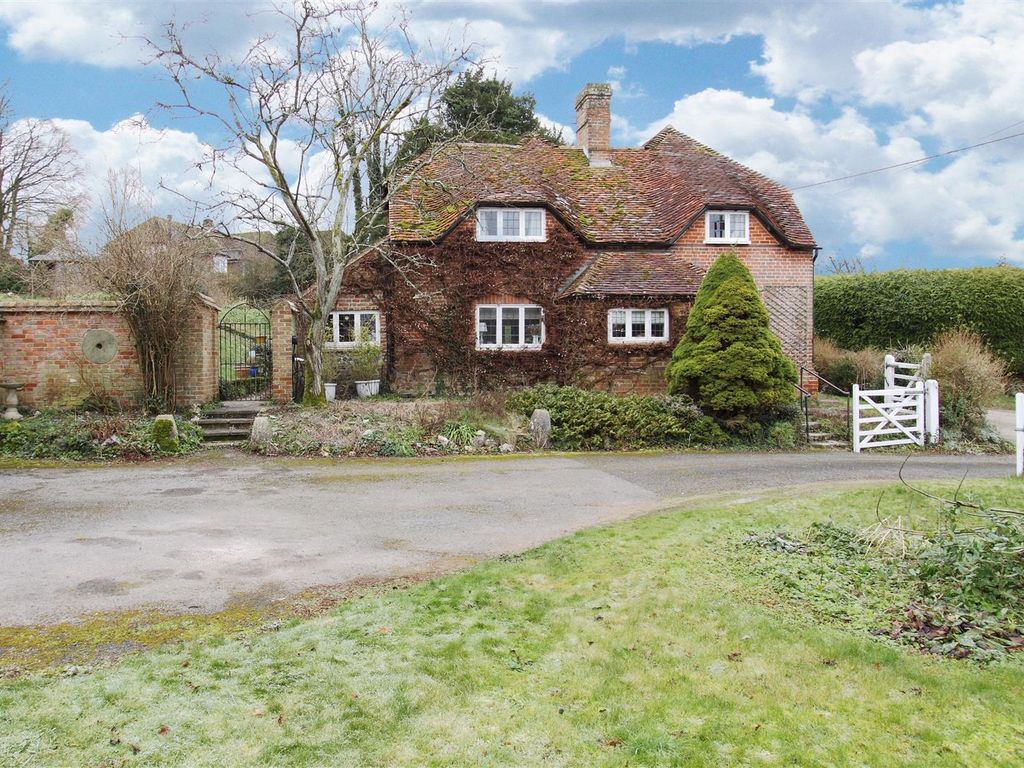 5 bed detached house for sale in Nether Wallop, Stockbridge SO20, £