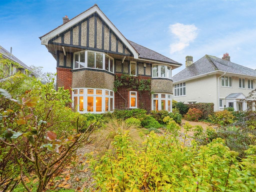 5 bed detached house for sale in Woodland Avenue, Southbourne