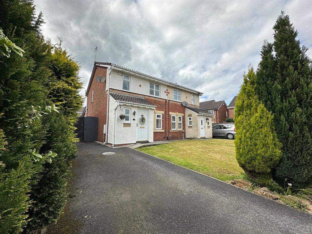 3 bed semidetached house for sale in Alger Mews, AshtonUnderLyne OL6