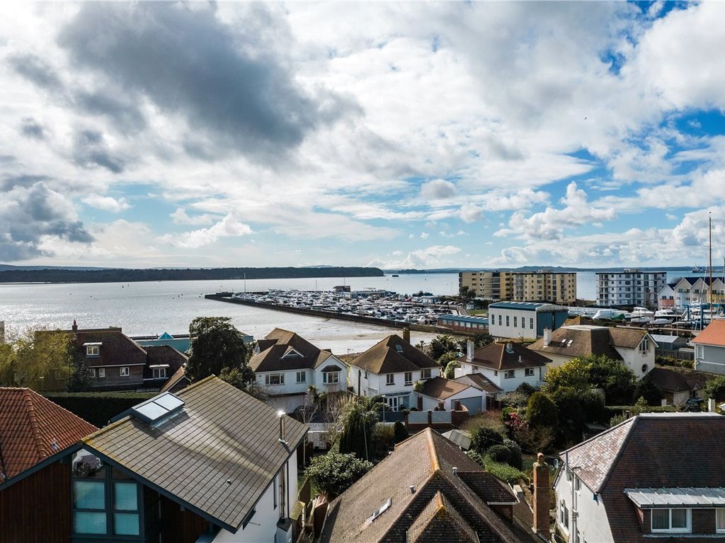 New home, 4 bed detached house for sale in Skylark, Dorset Lake Avenue