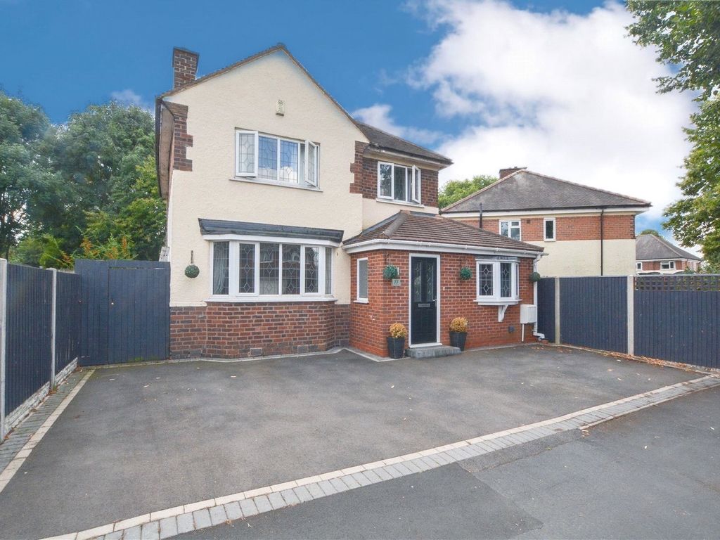 4 bed detached house for sale in Summerfield Road, Tamworth