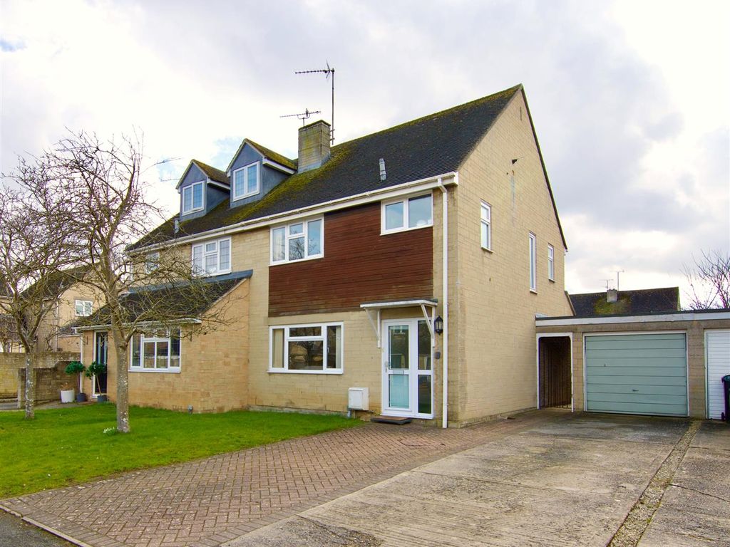 3 bed semidetached house for sale in Poplar Farm Close, MiltonUnderWychwood, Chipping Norton