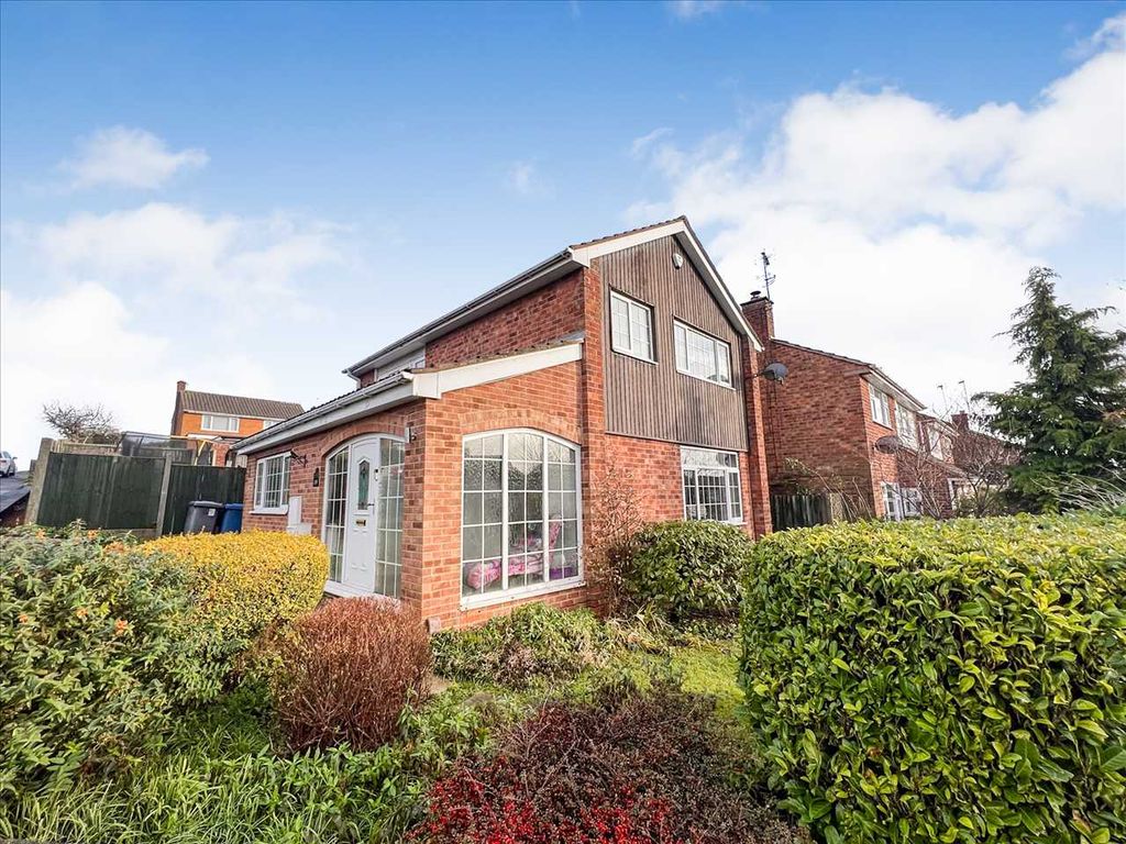 3 bed detached house for sale in Meadow Drive, Keyworth, Nottingham NG12, £350,000 Zoopla