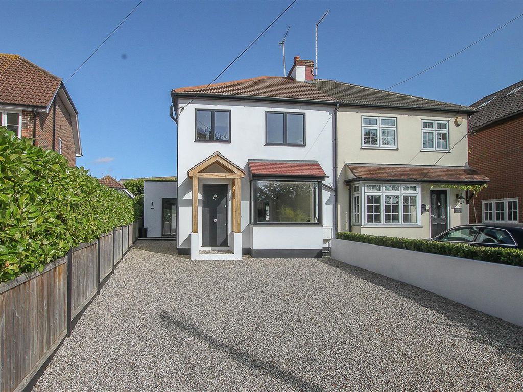 3 bed semidetached house for sale in Wyatts Green Road, Wyatts Green
