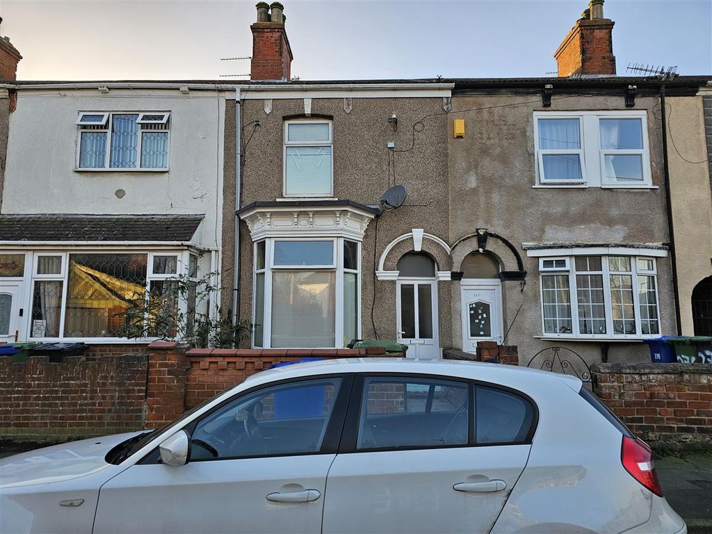 4 bed terraced house for sale in Willingham Street, Grimsby DN32, £