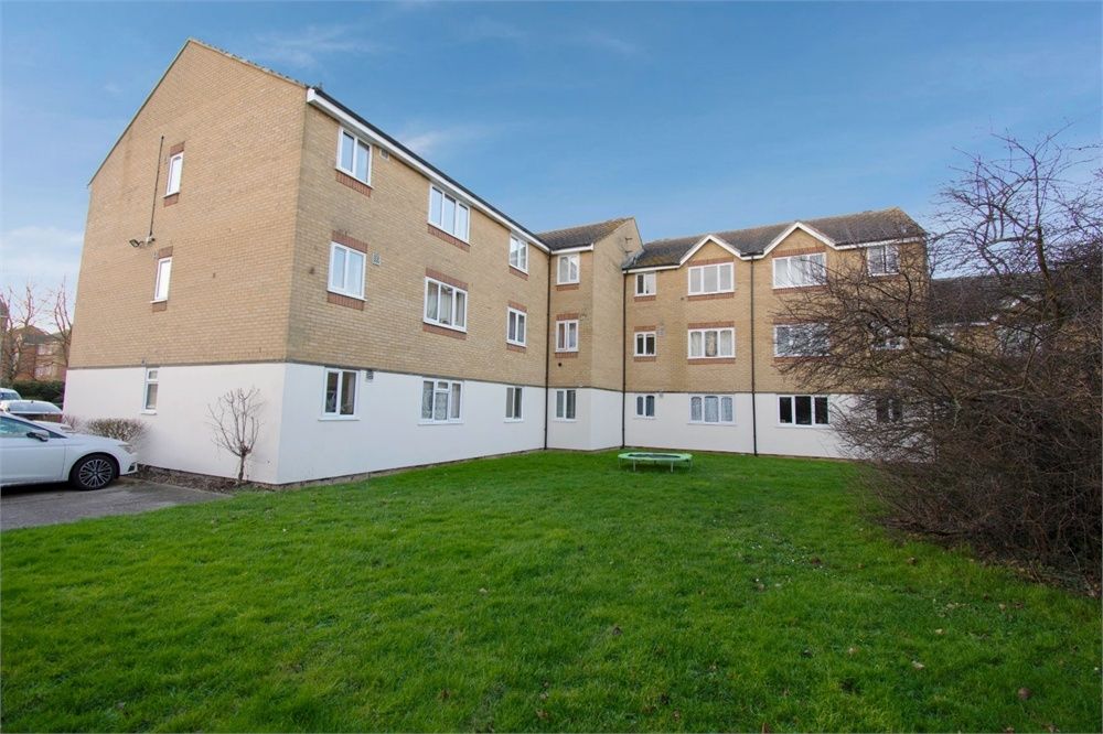 1 bed flat for sale in redford close, feltham, greater london tw13