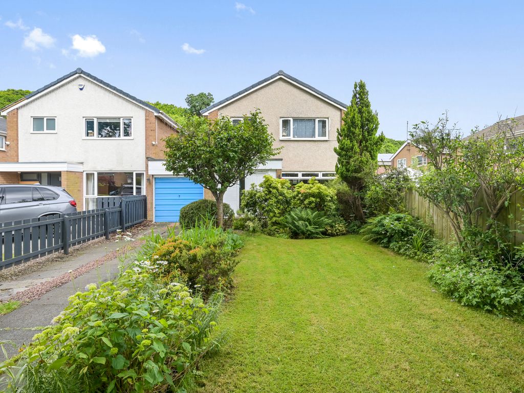 4 bed link detached house for sale in 204 Newbattle Abbey Crescent