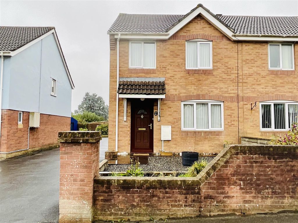 3 bed semidetached house for sale in Hendre Road, Llangennech, Llanelli SA14 Zoopla