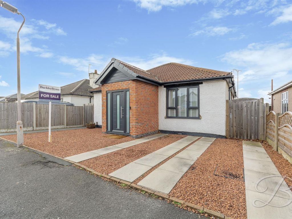 3 bed detached bungalow for sale in Budby Avenue, Mansfield NG18, £325,000 Zoopla