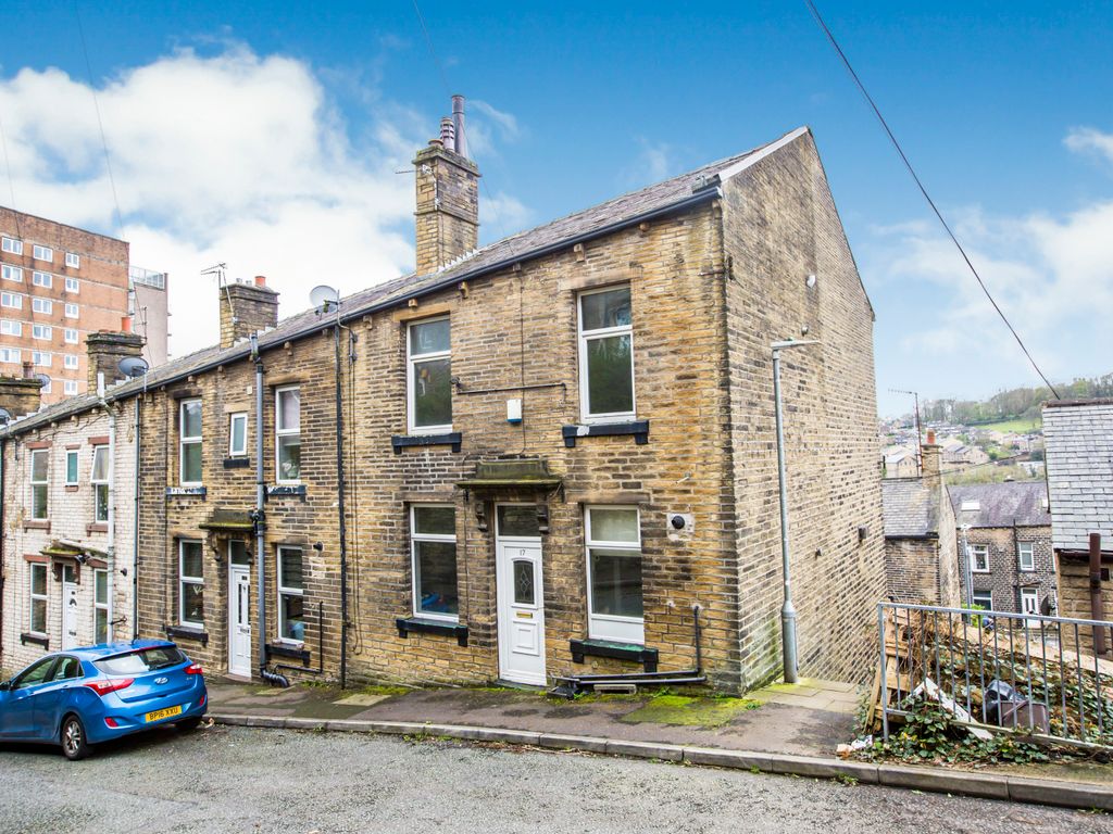 2 bed end terrace house for sale in Mount Street, Sowerby Bridge, West