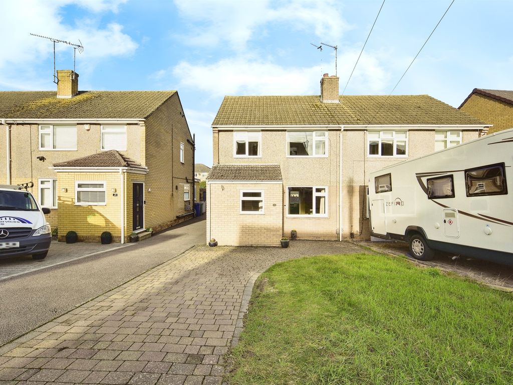 3 bed semidetached house for sale in Cherryfields, Sittingbourne ME10
