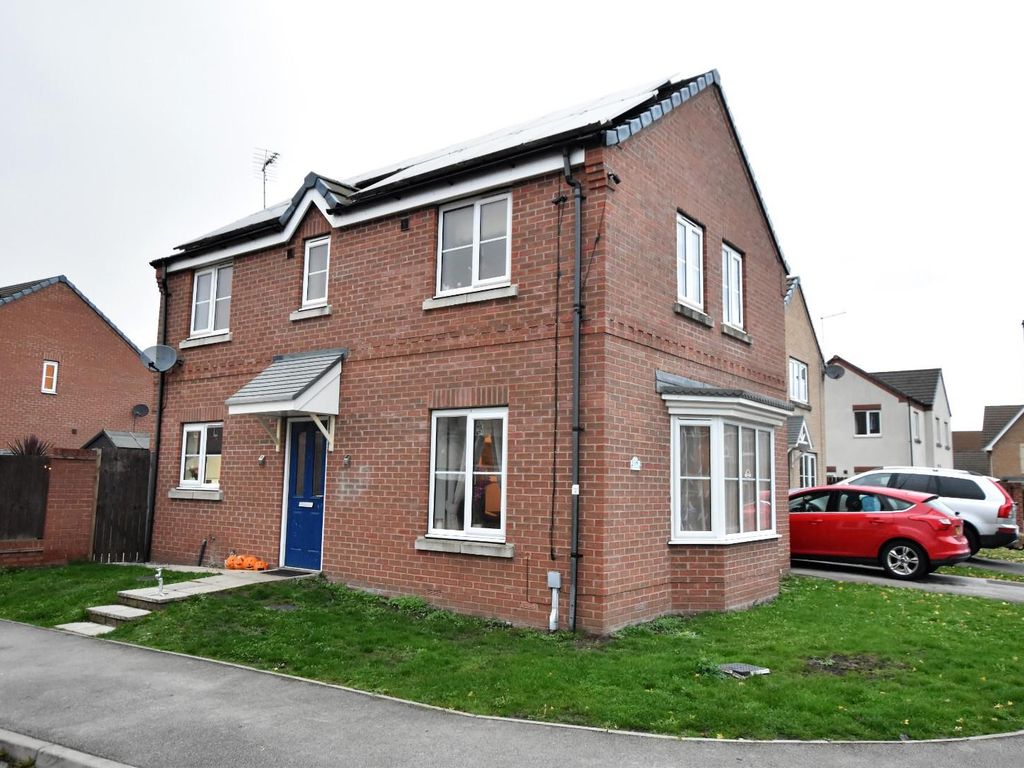 4 bed detached house for sale in Brambling Way, Scunthorpe