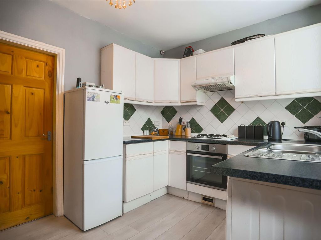 2 bed terraced house for sale in Oak Street, Burnley BB12, £65,000 Zoopla