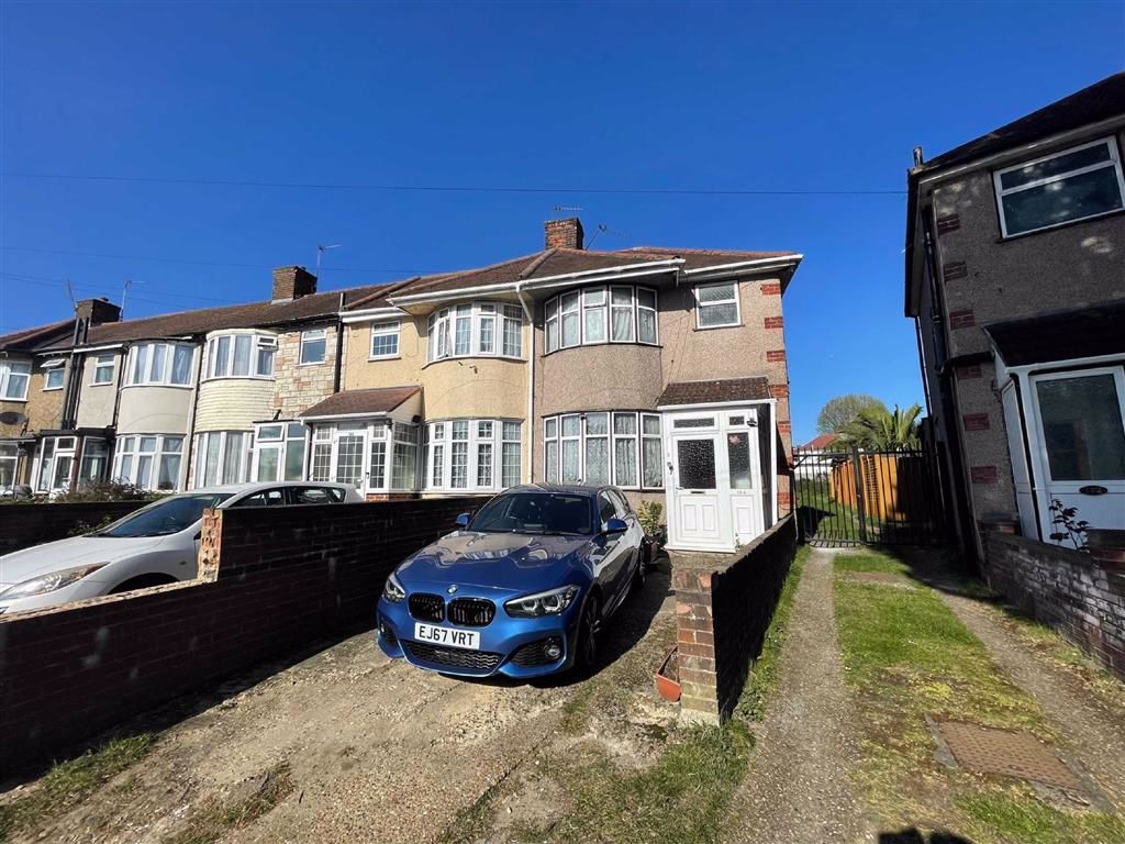 3 bed end terrace house for sale in Ascot Gardens, Southall, Middlesex