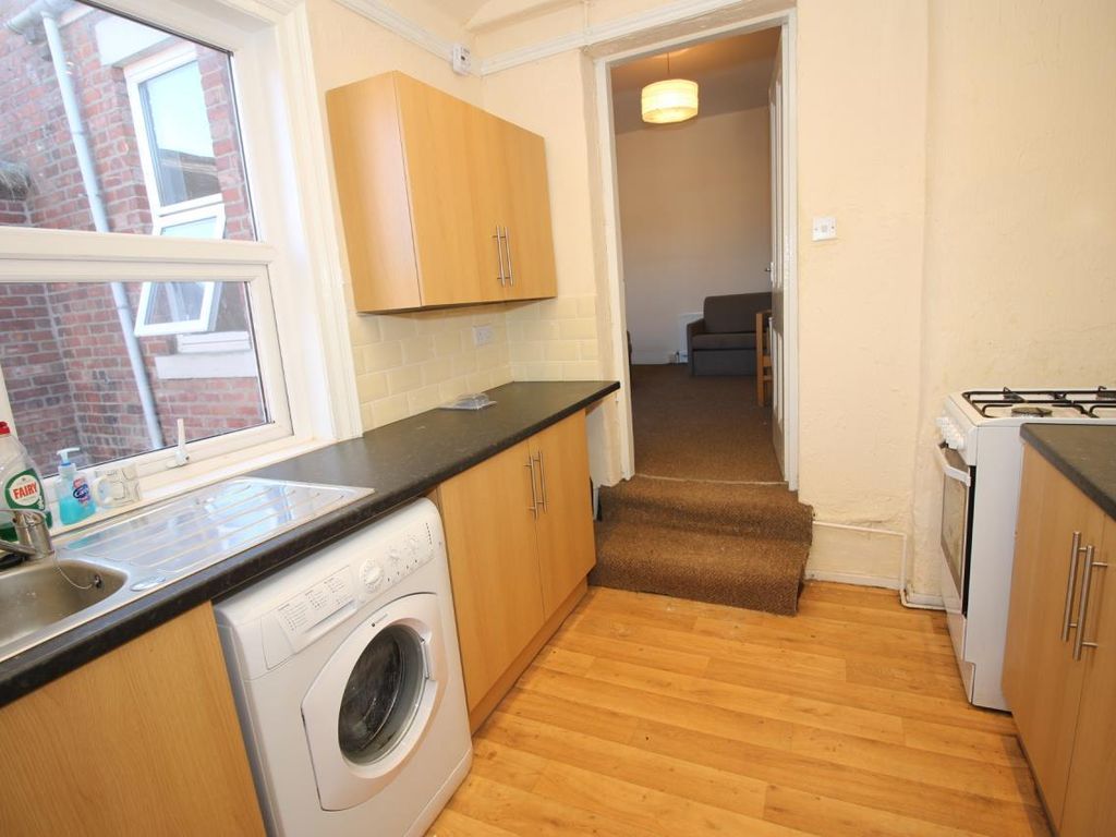 3 bed flat to rent in Coniston Avenue, Jesmond, Newcastle Upon Tyne NE2