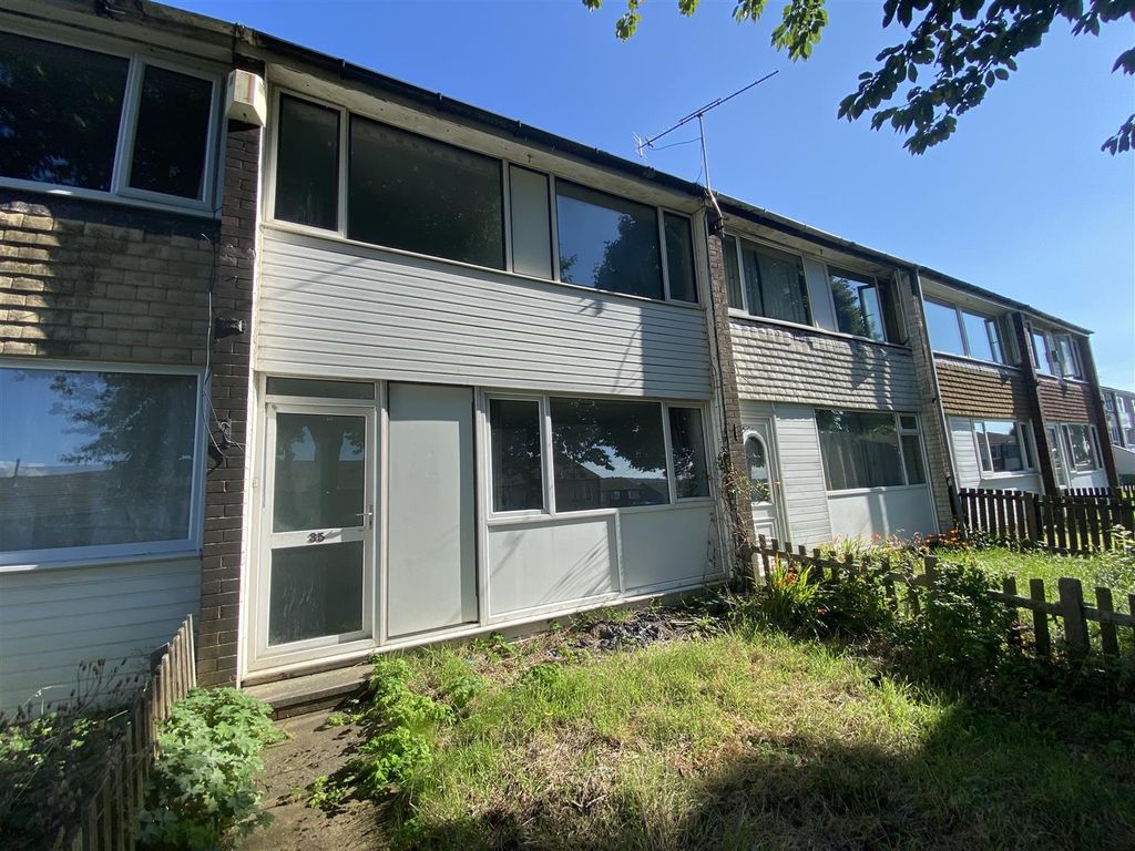 3 bed terraced house to rent in Eskdale Rise, Allerton, Bradford BD15