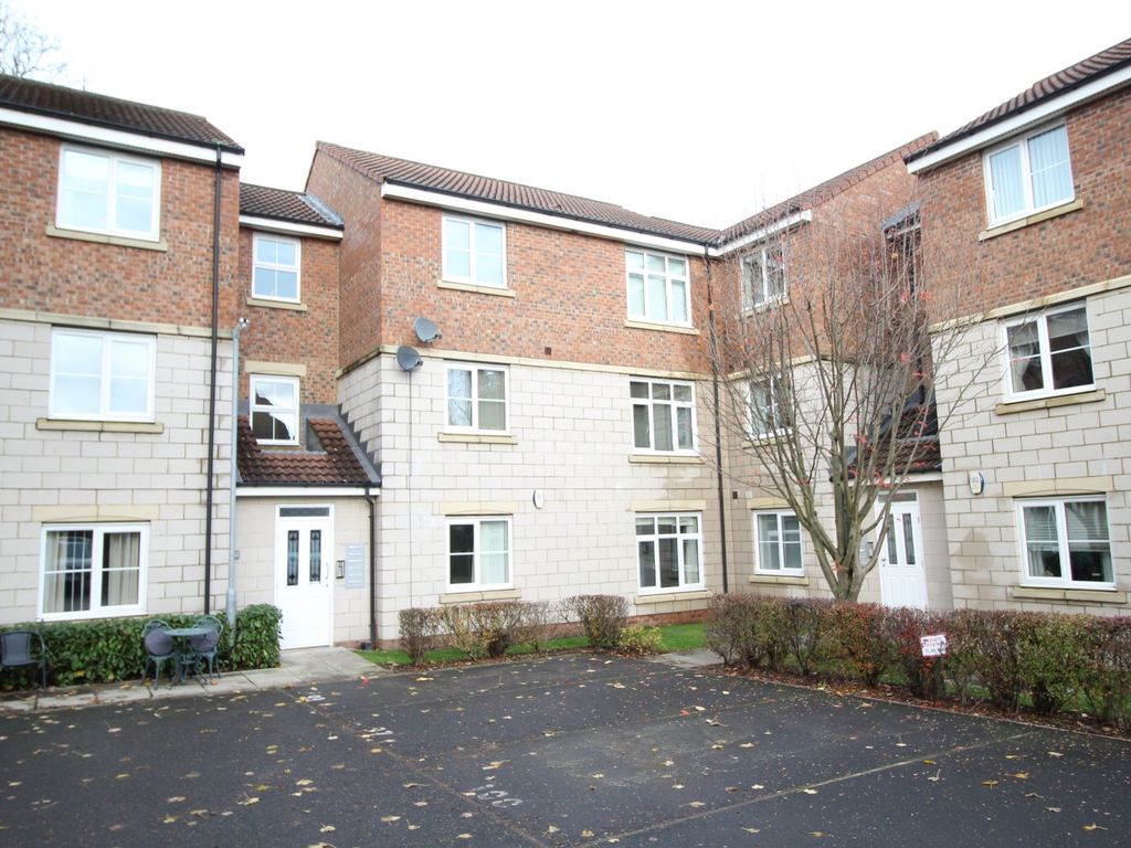 2 bed flat for sale in Highfield Rise, Chester Le Street, Durham DH3