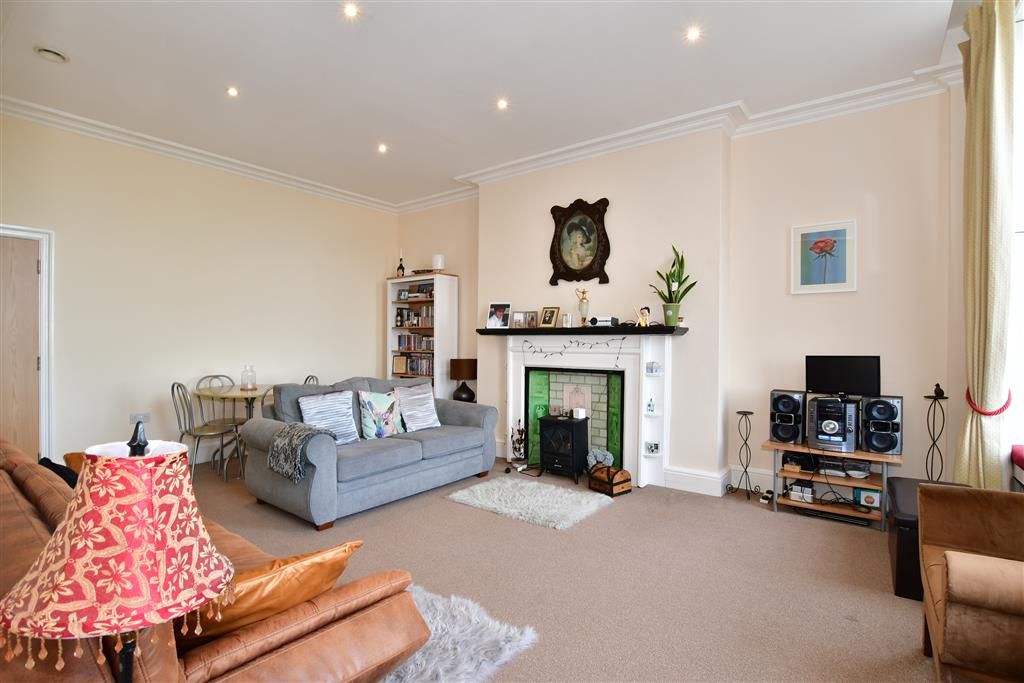 1 bed flat for sale in New Road, Rochester, Kent ME1 Zoopla