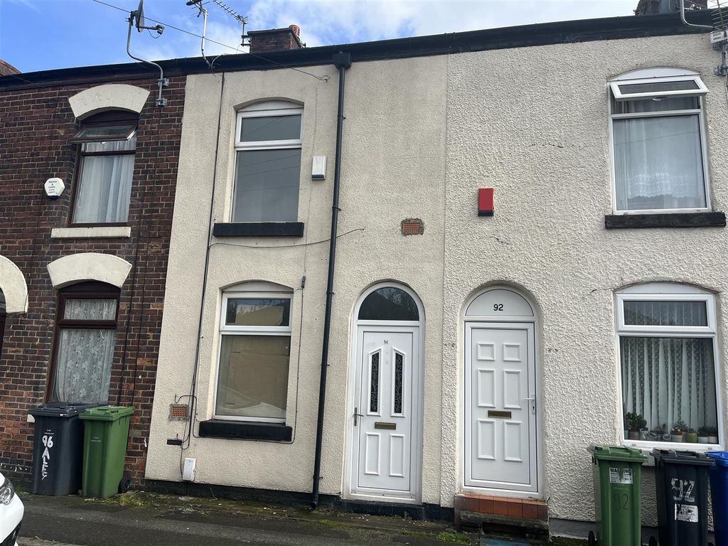 Property for sale in Alexandra Street, AshtonUnderLyne OL6 Zoopla