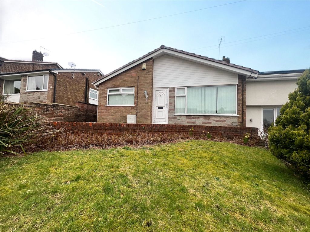 3 bed bungalow for sale in Hollowhead Close, Wilpshire, Blackburn