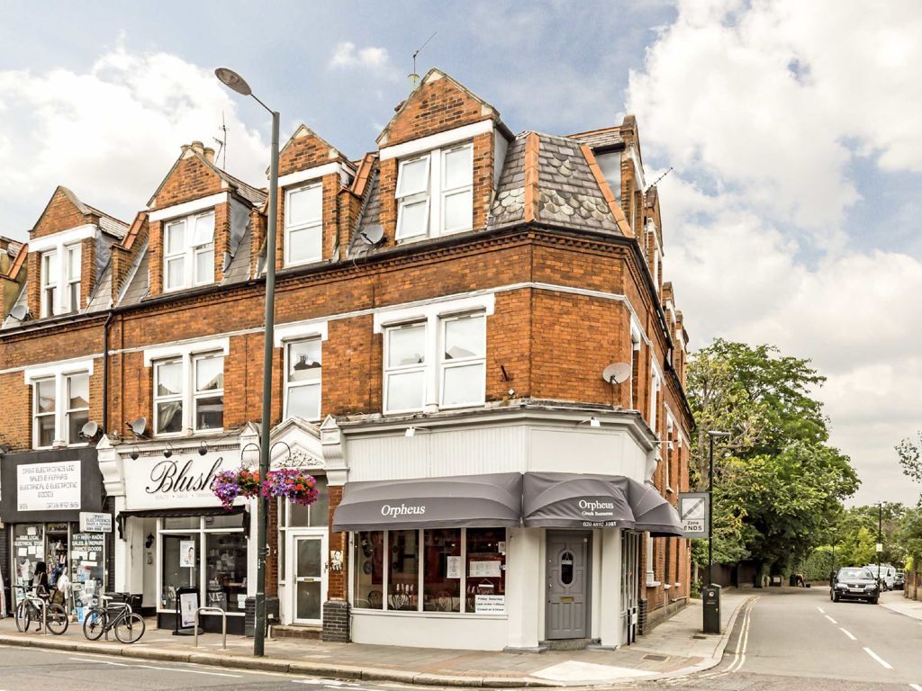 2 bed flat to rent in Richmond Road, Twickenham TW1, £1,795 pcm Zoopla