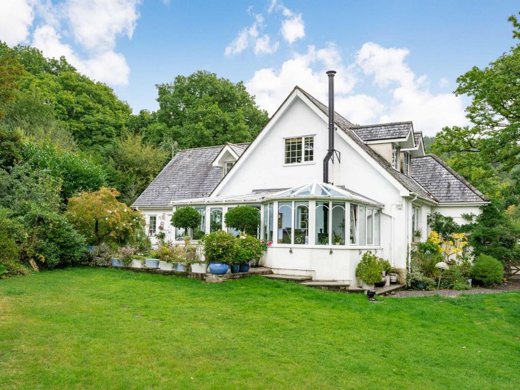 5 bed detached house for sale in Werfa, Aberdare, Mid Glam CF44 Zoopla