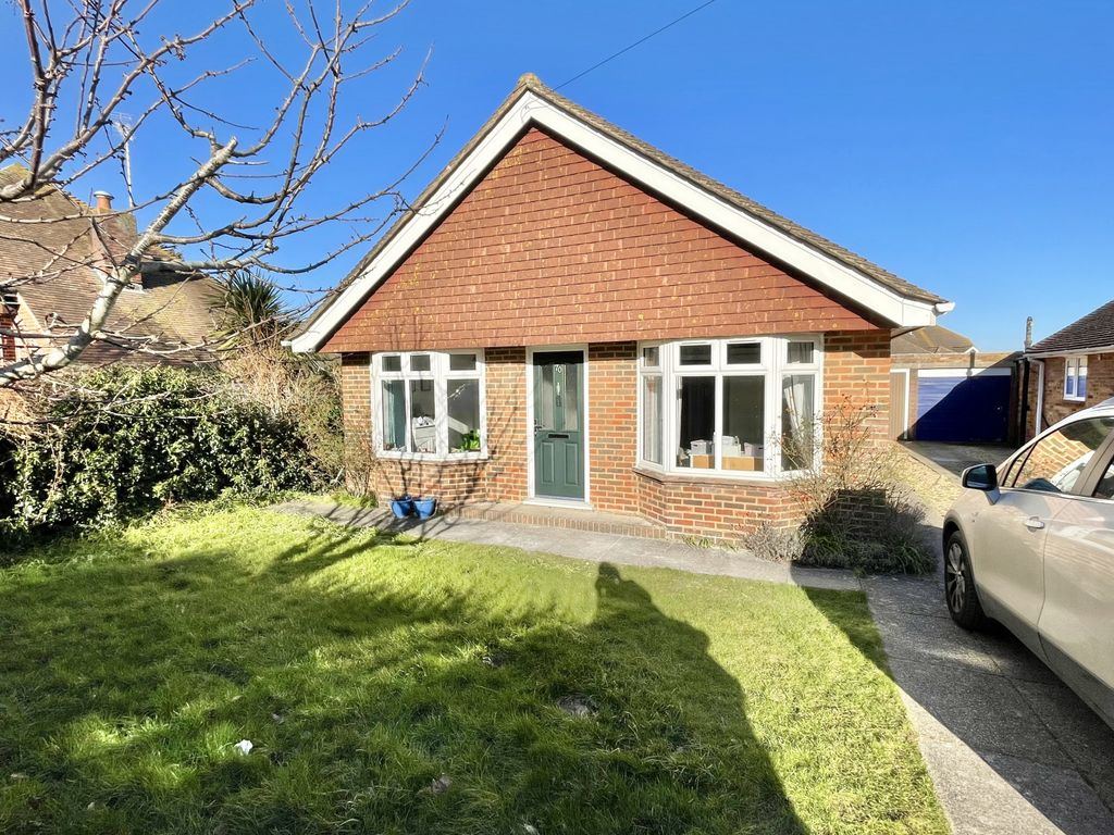 3 bed bungalow for sale in Hailsham Road, Polegate, East Sussex BN26
