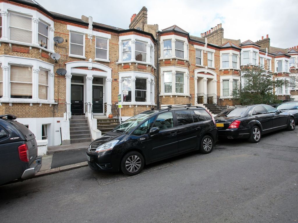3 bed flat to rent in Tressillian Road, Brockley SE4, £2,500 pcm Zoopla