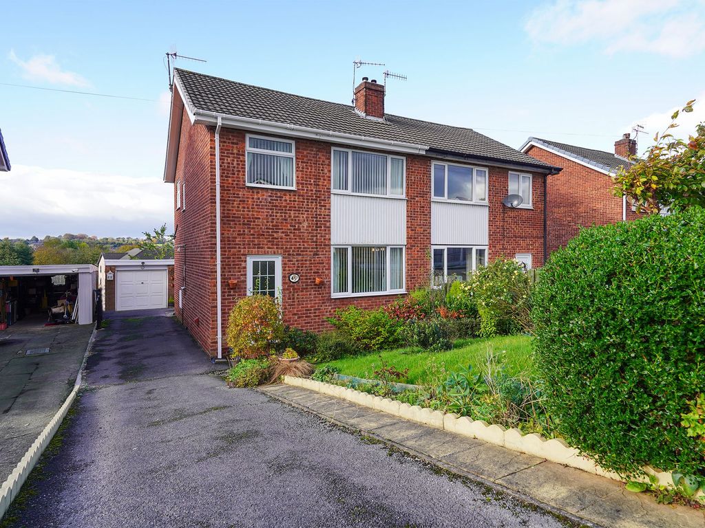 3 bed semidetached house for sale in Muirfield Close, Chesterfield S41