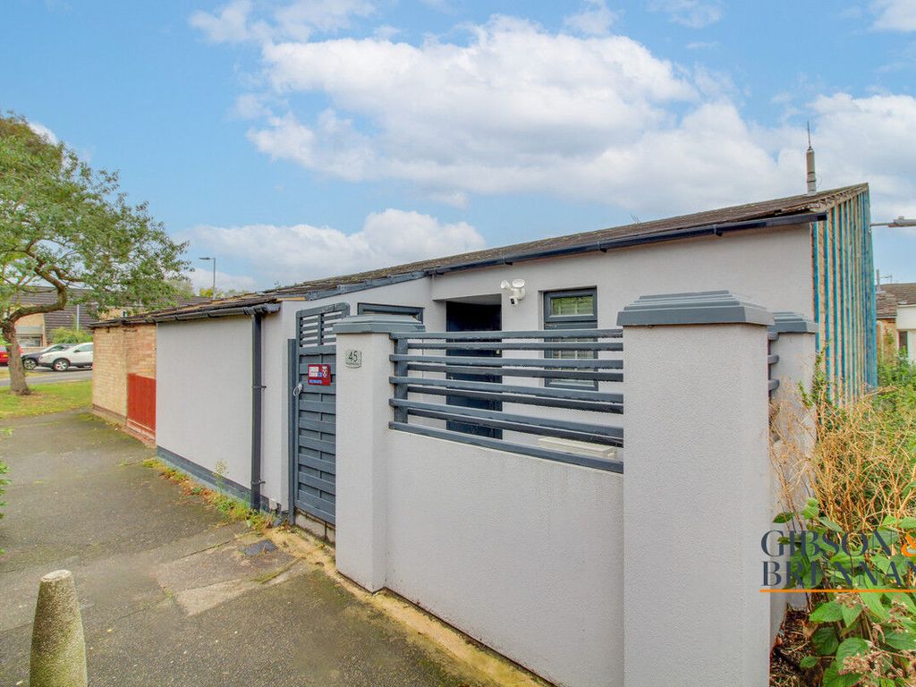 2 bed terraced bungalow for sale in Broomfields Place, Basildon SS13, £