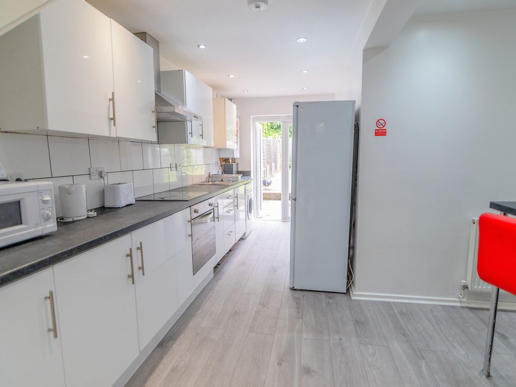 5 bed terraced house to rent in Stirling Road, Birmingham B16 Zoopla